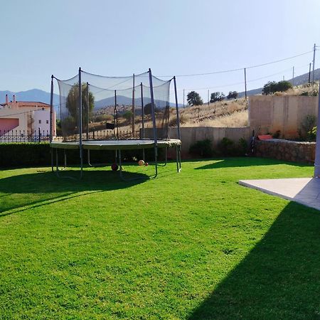Lazy Farm II Vila Marathón Exterior foto
